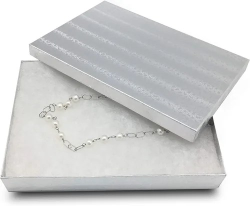 Vista 18 de TheDisplayGuys - Paquete de 100 cajas de cartón rellenas de algodón #33 para joyas, papel de aluminio plateado (3.5 x 3.5 x 1.0 pulgadas)
