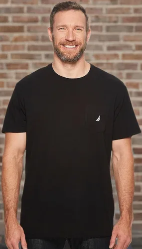 Vista 8 de Nautica Camiseta con bolsillo de ajuste clásico para hombre