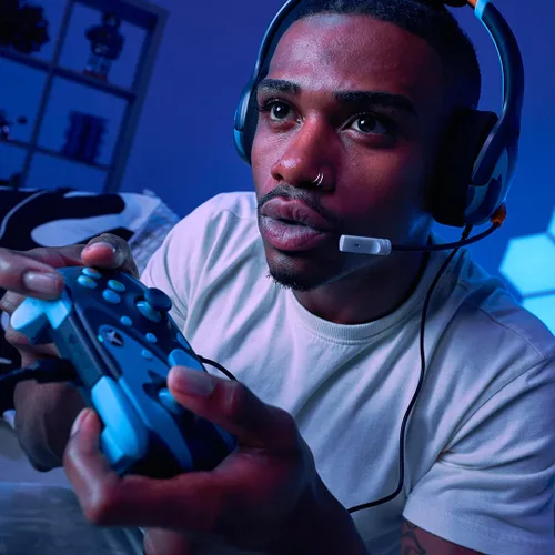 Vista 7 de PDP REMATCH GLOW Advanced Wired Controller Blue Tide For Xbox Series XS, Xbox One, & Windows 1011 PC