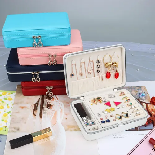 Vista 7 de DesignSter Joyero pequeño Estuche de joyería de viaje de piel sintética organizador de joyas soporte de almacenamiento para collares, aretes