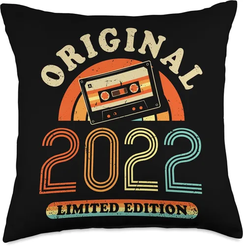 Vista 4 de Retro Limited Edition 2022 Cassette Tape 4th Birthday Throw Pillow