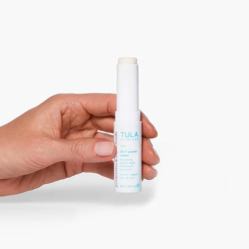 Vista 3 de TULA Skin Care 24-7 Power Swipe Bálsamo hidratante para ojos - Tratamiento de círculos oscuros, iluminación instantánea, portátil - 0.23 onzas