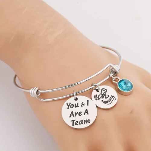 Vista 7 de KUIYAI Sulley and Mike Inspired You and I are A Team Bracelet with Monster Charm Fan Movie Team Gift Best Friend Metal