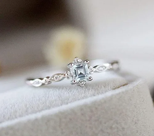 Vista 4 de Greendou Joyería de moda de plata de ley 925, anillo de cristal azul delicado para mujer, anillo cuadrado de compromiso, joyería de moda para mujer