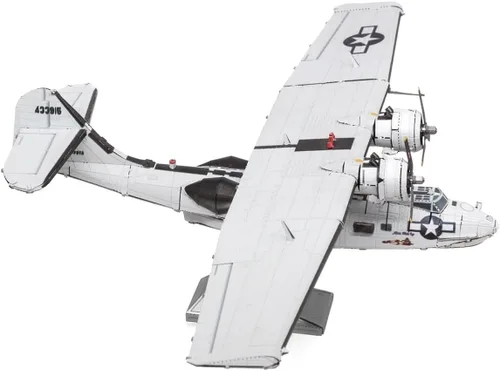 Vista 6 de Fascinations Metal Earth Consolidated PBY Catalina 3D Kit de modelo de metal con pinzas