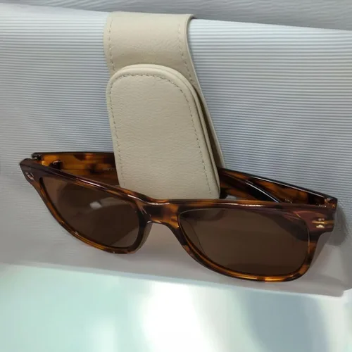 Vista 2 de EldHus Soporte para Gafas de Sol de Coche para Visera, Clip Magnético Soporte para Gafas de Coche, Soporte Universal para Gafas de Sol y Gafas