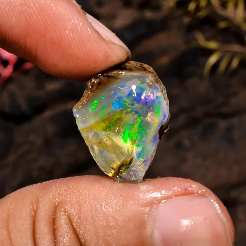 Vista 2 de AA+ Natural Ethiopian Welo Opal Rough Stone Ultra Fire Striking Raw Crystal Handpicked Opal Rock for Jewelry Making October Birthstone Gemstone