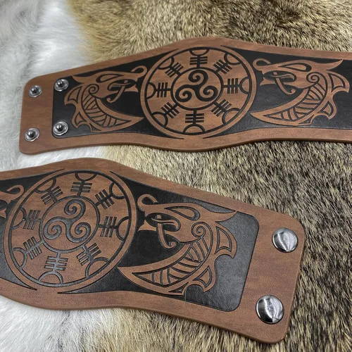 Vista 4 de HiiFeuer 2 pulseras vikingas de piel sintética en relieve, pulsera retro nórdica, patrón nórdico Mjolnir Vegvisir