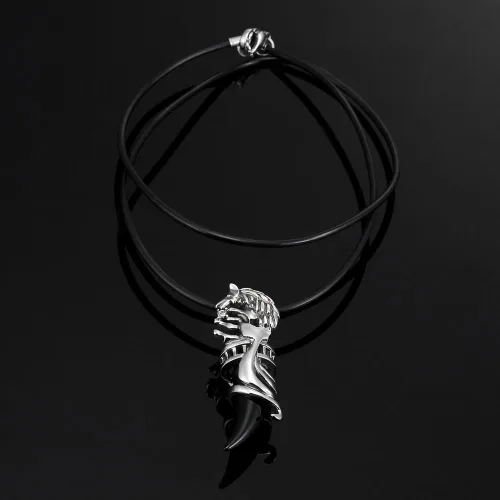 Vista 3 de Urban Jewelry Impresionante collar con colgante de plata de acero inoxidable tribal lobo para hombre, cadena de cuero de 19 pulgadas
