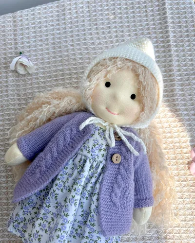 Vista 6 de BlissfulPixie Muñeca Waldorf hecha a mano, conejito de 12 pulgadas, muñeca de trapo suave con bonito peluche, ideal para bebés y niños pequeños