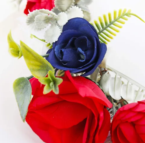 Vista 6 de Vivivalue Diadema ajustable de flores, corona de flores, corona para el cabello, diadema floral Halo Boho con cinta, fotos de fiesta de boda