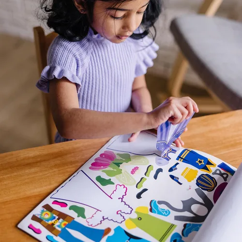 Vista 5 de Adhesivos reutilizables de ropa "Dress-up" de Melissa & Doug, Multicolor