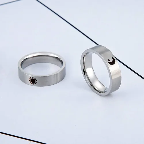 Vista 4 de XAHH - Anillos de sol y luna con estrella, para parejas, 2 piezas de acero inoxidable, color plateado, de compromiso, boda
