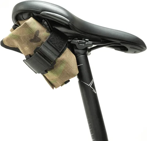 Vista 10 de PACK2RIDE Blossom Bolsa de Sillín Enrollable para Bicicleta - Portakit de Herramientas para Bicicleta - Resistente al Agua y Duradera en Tela