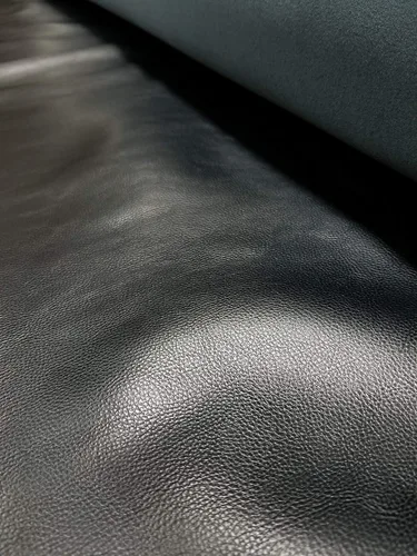 Vista 62 de NAT Leathers™ Cuero sintético sintético suave de piel sintética vegana marrón bellota (aprobado por PETA Vegano) por The Yard Piel sintética