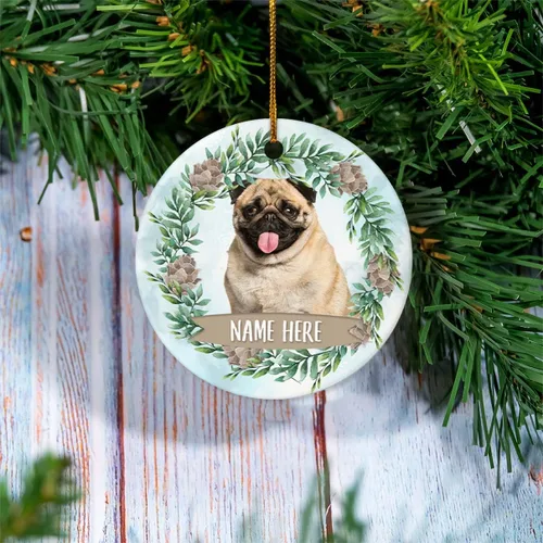 Vista 2 de Personalized Pug Fawn White Sitting Christmas Ornament - Custom Name Circle Ceramic Keepsake Gift for Dog Lovers
