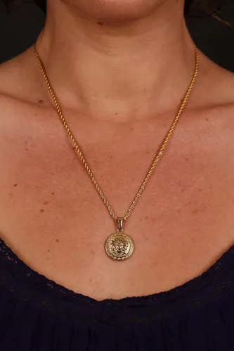 Vista 7 de Collar de mitología Medusa para novio y novia, joyería de dioses griegos, mitología, colgante de moneda Medusa Charm bohemio, Acero inoxidable, No