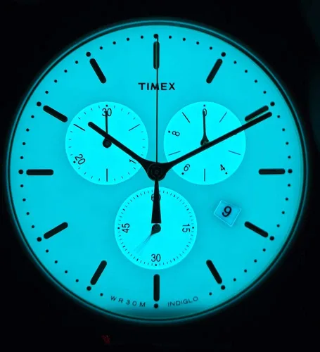 Vista 4 de Timex Reloj cronógrafo de cuarzo para hombre con correa de acero inoxidable TW2T11400, Pulsera