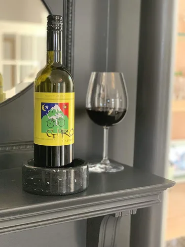 Vista 2 de Fox Run Botella de vino de mármol negro y soporte para vidrio, 5 x 5 x 2 pulgadas