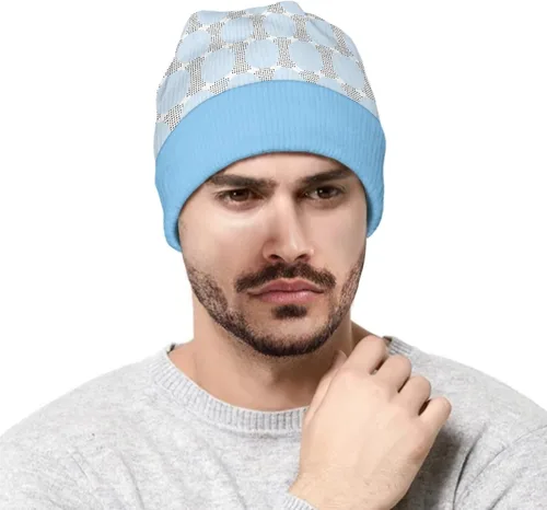 Vista 2 de AmzPrint Gorro térmico de invierno con estampado de lunares blancos y fresas rosadas, talla única