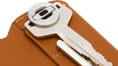 Vista 4 de Bellroy Key Cover Plus 2 edición (organizador de llaves plegable de cuero), Broche
