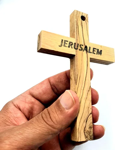 Vista 9 de Cruz de pared de madera de olivo de Zuluf de Belén 12 cm Hecha a mano, decoración cristiana y católica, regalo navideño para colgar en la pared