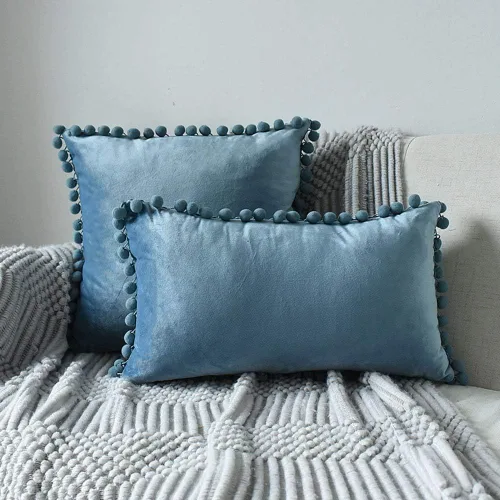 Vista 12 de vctops Funda de cojín lumbar con pompones, de terciopelo suave, sólida, decorativa, para sofá, dormitorio o automóvil, 1 pieza