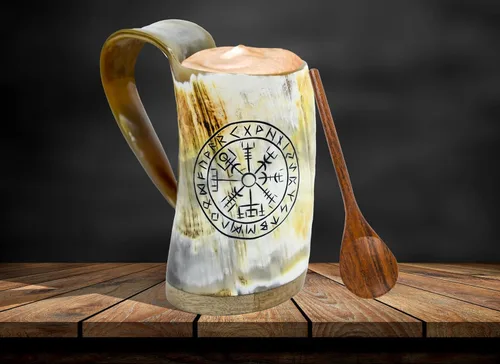 Vista 6 de Taza de Cuerno Vikingo - 100% Auténtica 355ml - Taza Única Hecha a Mano de Cuerno de Buey Vikingo Nórdico para Bebidas Calientes y Frías - Regalo