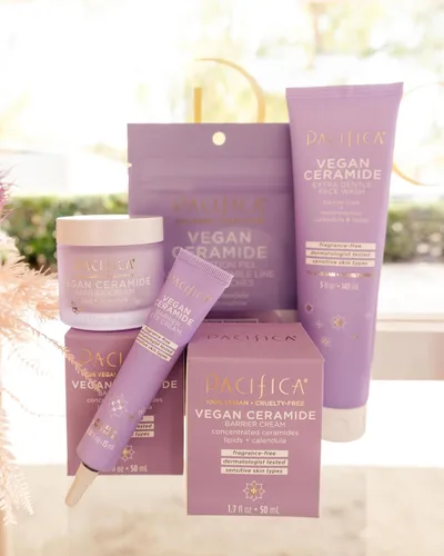Vista 19 de Crema Facial Pacifica - Crema de Barrera de Ceramida Vegana con Niacinamida y Manteca de Karité - Hidratante Crema Facial Diaria Libre de Fragancia