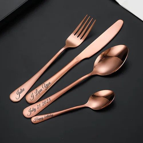 Vista 7 de Cubiertos grabados personalizados, juego de vajilla personalizado con caja de regalo, nombre de letras personalizadas, tenedor, cuchillo, cuchara