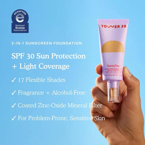 Vista 2 de Tower 28 Base de maquillaje con SPF 30, protector solar tintado SunnyDays 05 FAIRFAX