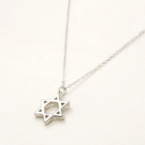 Vista 4 de Lavishe 925 Sterling Silver Matte Brush Star of David Pendant Necklace 18 inch