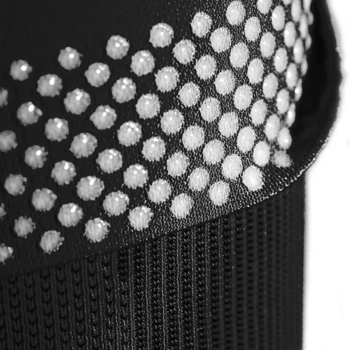 Vista 11 de Bauerfeind - Rodillera de compresión deportiva para rodillas NBA - Diseño ligero con zonas de agarre para alivio del dolor en la rodilla de Negro