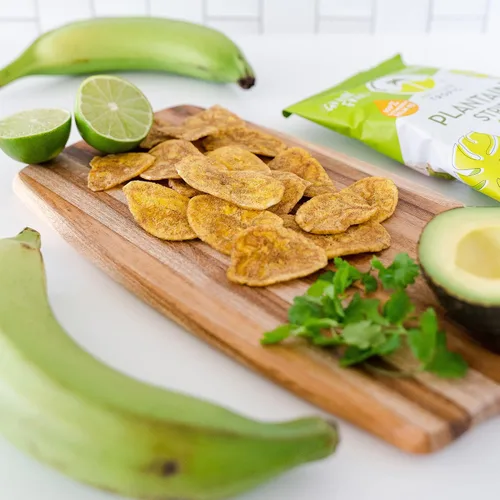 Vista 2 de ARTISAN TROPIC Tiras de plátano con sal marina, paquete de 8, 2 onzas, vegano, paleo y sin gluten, bolsas individuales, aperitivos saludables