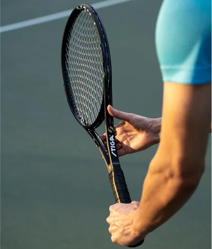 Vista 7 de STIGA Arena Unstrung Tennis Racket, Precision Carbon Fiber Racket Frame for Advanced & Experienced Tennis Players, Competition Approved