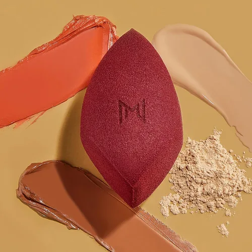 Vista 5 de NATASHA MOOR Licuadora de maquillaje "Warrior" - Microfibra aterciopelada
