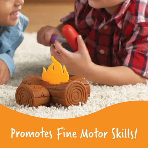 Vista 5 de Learning Resources New Sprouts Camp Out! Mi propio set de camping - 11 piezas, a partir de 18 meses, juguetes para exteriores para niños pequeños