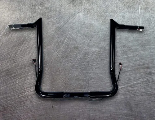 Vista 2 de Dominator Industries Manillar Ape Hanger de 1 1/4 pulgadas precableado de 16 pulgadas compatible con Harley-Davidson Bagger Touring Electra
