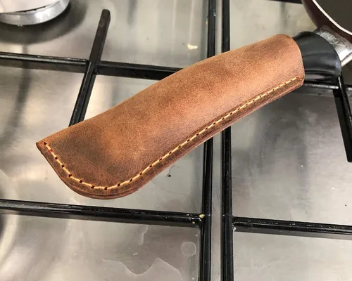 Vista 5 de Funda de cuero personalizada para mango de olla - Soporte de cuero para mango caliente - Agarradera de cuero 100% genuino - Soporte para olla