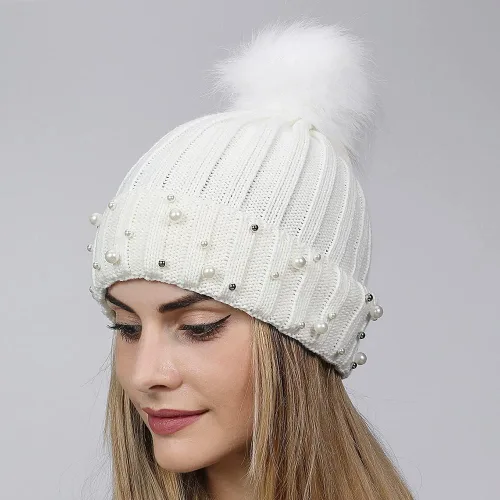 Vista 4 de Topwon Gorro de invierno para mujer con pompón de punto de cráneo, gorro de perlas de moda, gorro cálido
