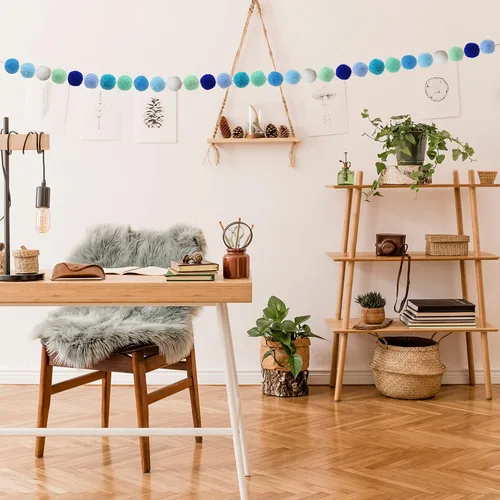 Vista 3 de 3 guirnaldas de pompones azules de 6.5 pies de largo con 30 bolas para decoración del hogar y fiesta