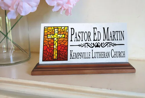 Vista 4 de Placa de identificación cristiana personalizada para pastores o trabajadores de la iglesia, mármol sólido (Christian3)