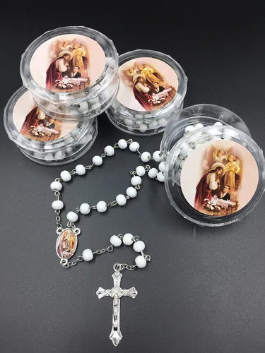 Vista 3 de 12pcs - Primera Comunión Favores Niño Rosarios Cruz Perfumada Comunión Blanca Favores Rosario Con Bolsas de Organza