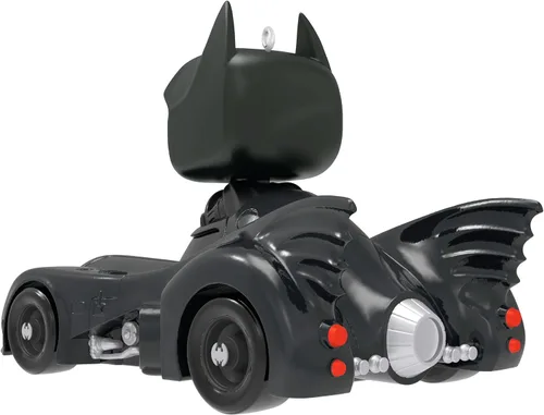 Vista 2 de Hallmark Keepsake Adorno de Navidad 2024, DC 1989 Batman en su Batmobile Funko POP!, regalos de superhéroes
