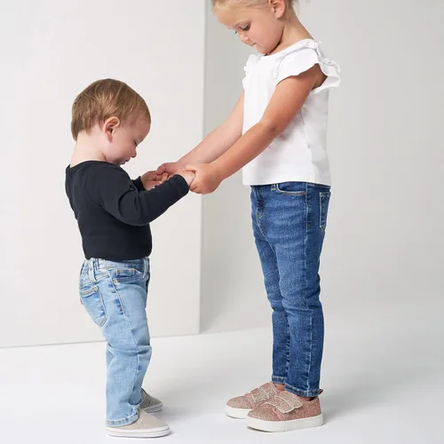 Vista 5 de Gerber Baby Toddler Straight Leg Stretch Denim Jeans