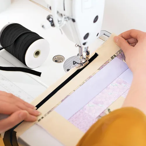 Vista 6 de Coopay Bandas elásticas planas de 100 yardas de largo, 1/2 pulgada de ancho, cuerda elástica plana para coser proyectos de bricolaje, artes y Negro