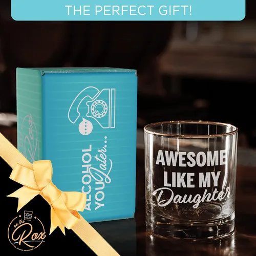 Vista 4 de Regalos de whisky para papá, vaso de whisky grabado "Awesome Like My Daugther" de 11 onzas, regalos del día del padre, regalos de cumpleaños