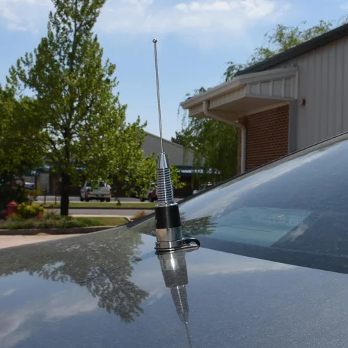 Vista 2 de Browning® BR-176-S Antena UHF de 200 vatios de 450 MHz a 470 MHz con ganancia de 3 dBd y montaje NMO