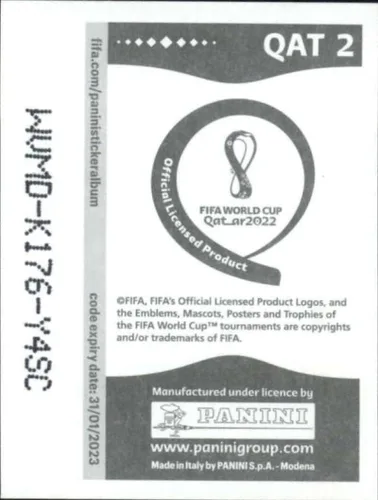 Vista 2 de Adhesivo de fútbol de la Copa Mundial de Panini 2022 #QAT2 con logotipo del equipo Qatar Group A oficial de Qatar WC en bruto (NM o mejor), mide 2
