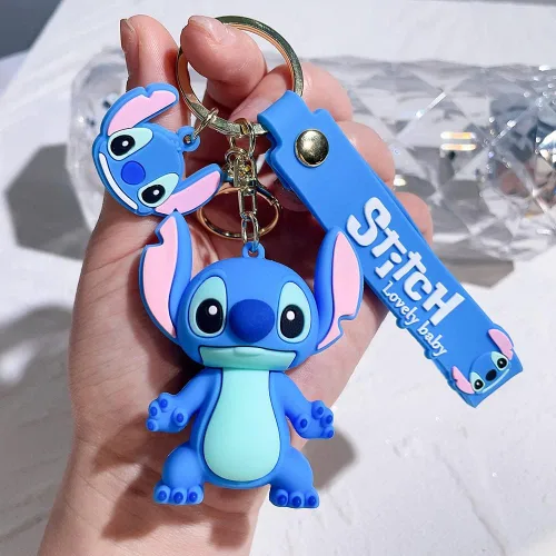 Vista 3 de feimeng jewelry Llavero de silicona con bonito diseño de anime, colgante de PVC, accesorio para muñequera para niños, regalos